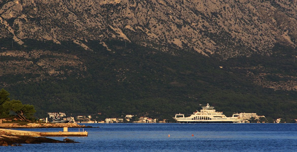 S trajektom na otok Hvar