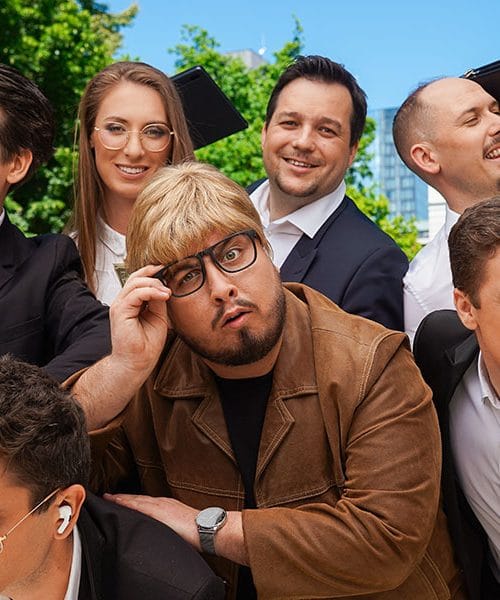 Ansambel Saša Avsenika – Žena me tepe