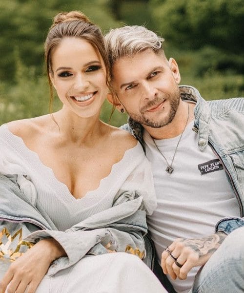 Martina Švab in Klemen Bunderla – Bodi ob meni