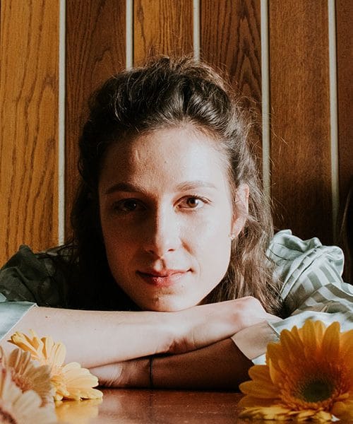 Izšel je prvi album skupine Masharik