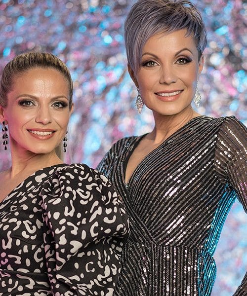 Polonca in Klavdija s priredbo pesmi Deni me