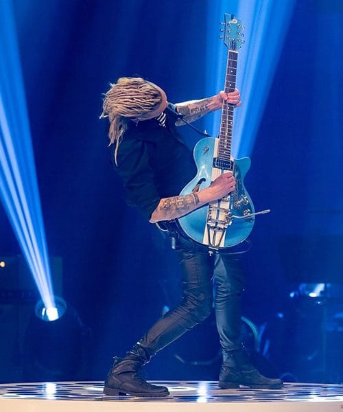 Stalker (Tadej Košir) s skladbo Do mesta