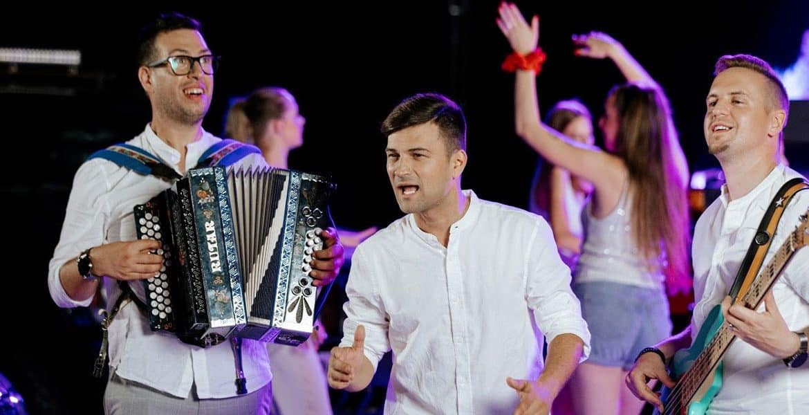 Ansambel Vikend