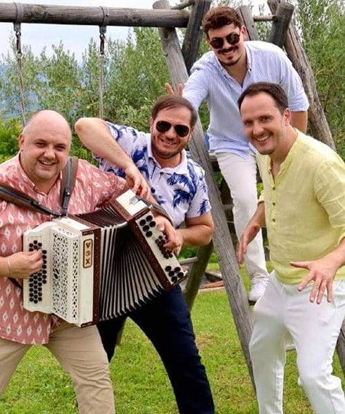 Modrijani imajo tri nove pesmi