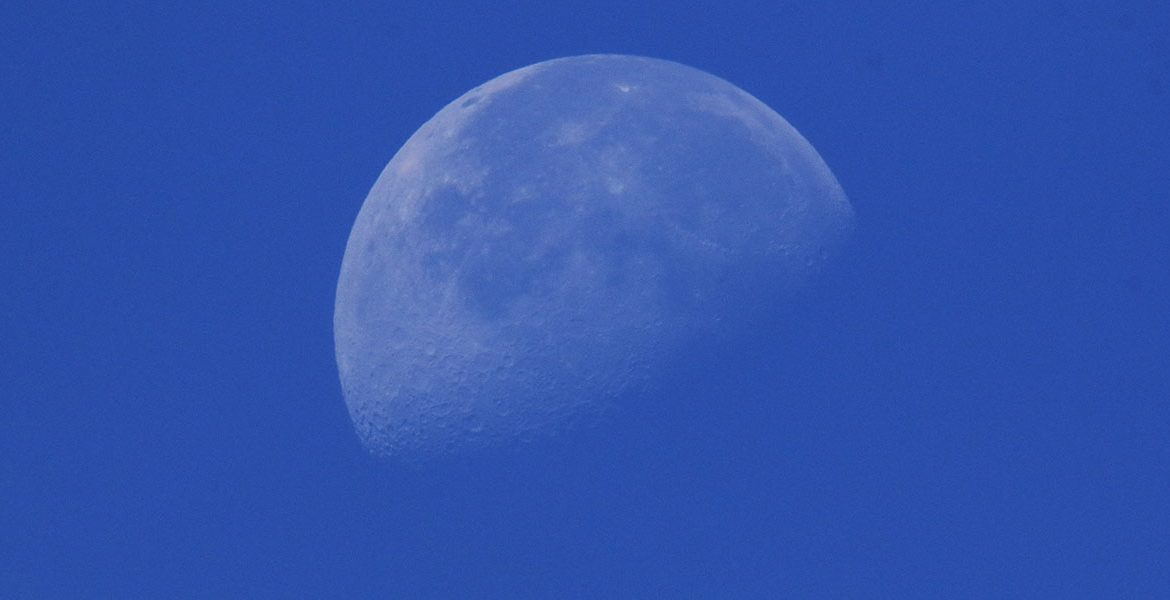 Luna, zemljin satelit