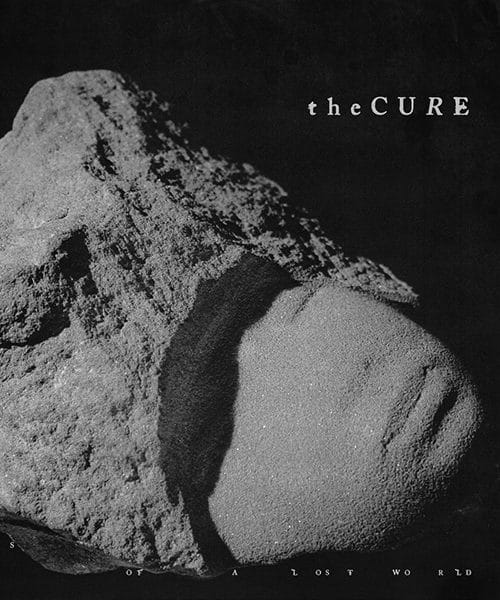 Naslovnica novega albuma The Cure s slovenskim pridihom