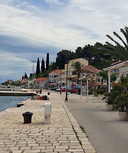Trpanj na polotoku Pelješcu