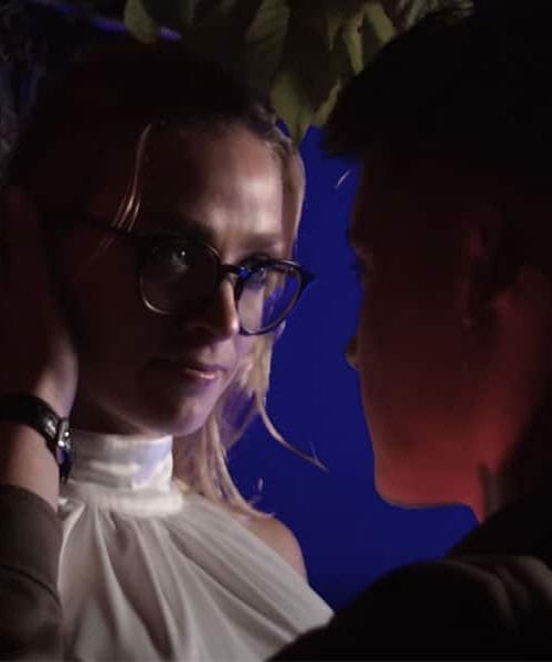 Firbci – Ona hoče (tekst)