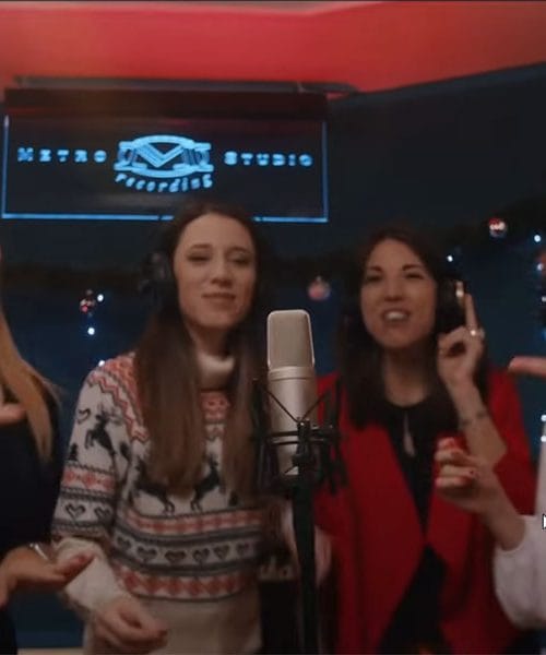 Perpetuum Jazzile – All I Want for Christmas Is You (Mariah Carey)