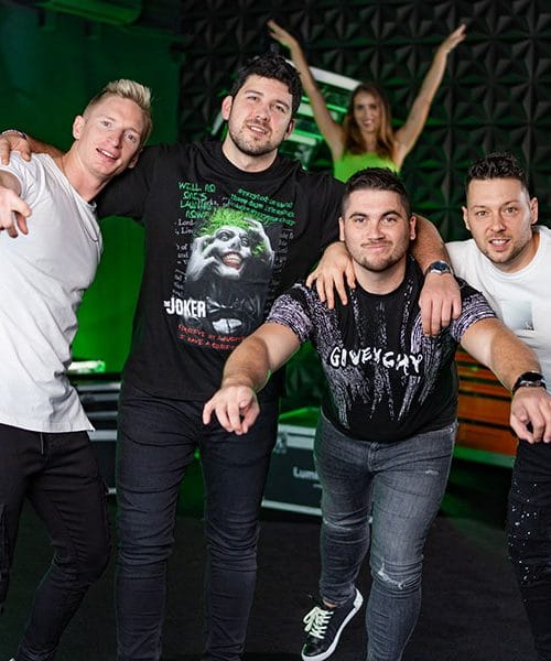 Zvita Feltna – Numero uno (besedilo)