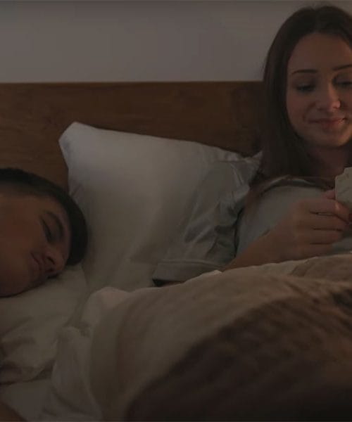 Ansambel Naveza s skladbo Me pogrešala boš nekoč