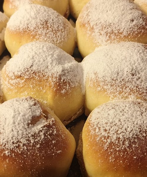 Buhteljni z marmelado – najboljši recept. Pridejo mehki in puhasti!