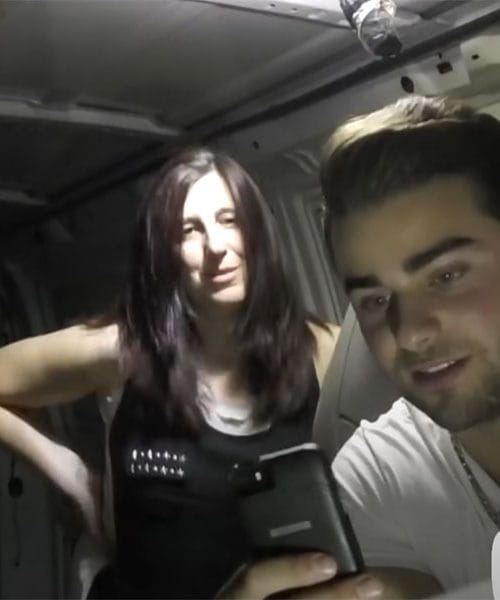 Psihologinja svetuje staršem, naj si ta video ogledajo skupaj z otroki