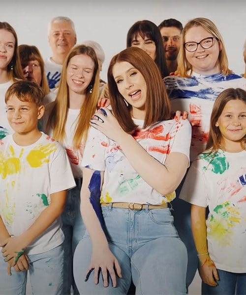 Eva Boto – Ostani (besedilo)