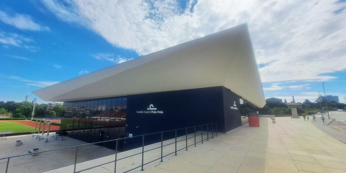Zimski bazen v Puli
