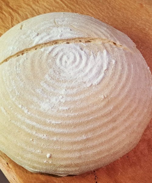 Zarezovanje kruha (ang. scoring) – triki in nasveti za najboljši kruh