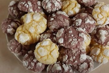 Čokoladni razpokančki s skuto so piškoti, ki presenetijo vsako leto