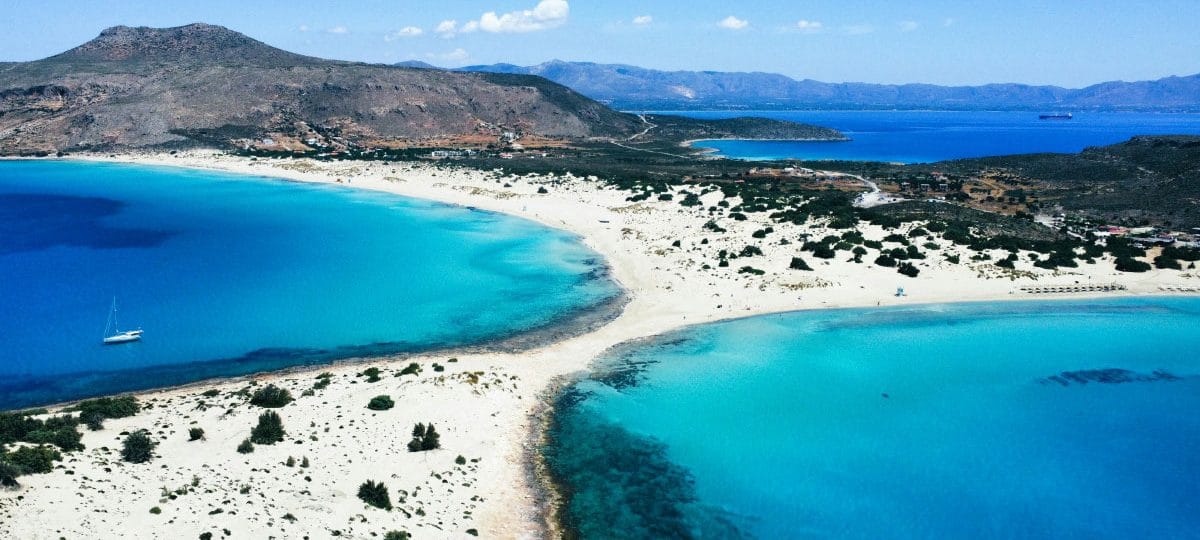20 najlepših plaž v Grčiji: seznam, ki hitro prebudi željo po poletju
