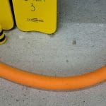 Penasti črv za učenje plavanja