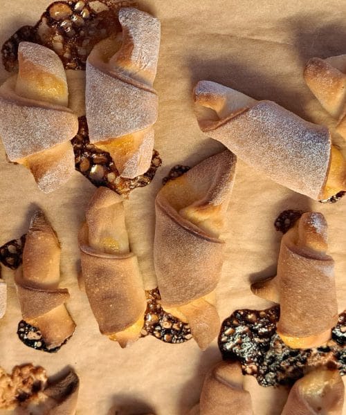 Kifeljčki z marmelado: Recept za popolne mehke kifeljčke
