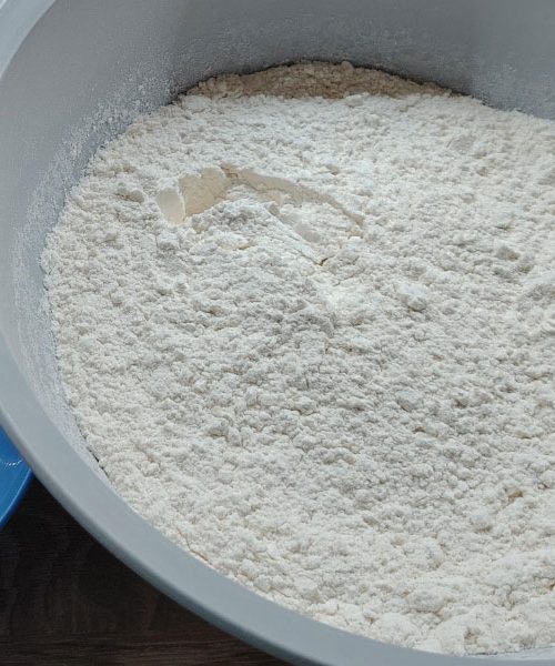 Pecivo 7+7+7 je preprosta sladica, ki prepriča z vsako plastjo