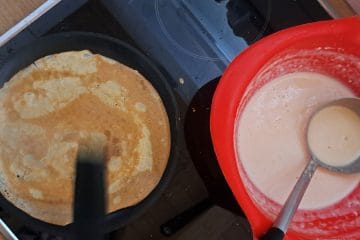 Zakaj je prva palačinka skoraj vedno najslabša? Težava pogosto sploh ni v ponvi