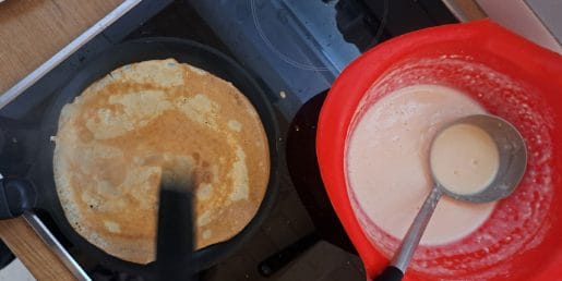 Zakaj je prva palačinka skoraj vedno najslabša? Težava pogosto sploh ni v ponvi