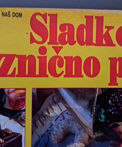 Dišeči spomini na praznike: Kako je priloga revije Naš dom ustvarjala tradicijo