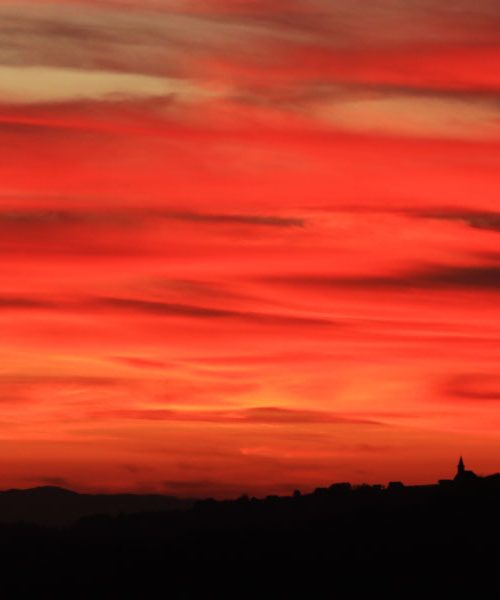 Zakaj je sončni zahod včasih rdeč? Nekateri razlogi so zanimivi!