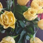 Šopek rumenih vrtnic