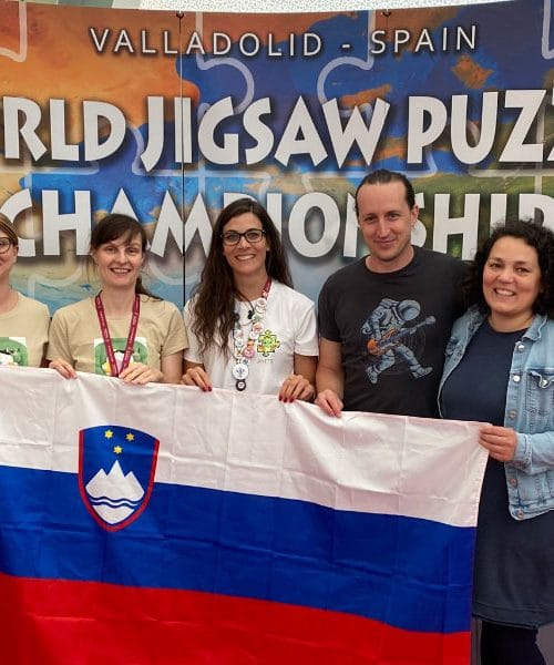 Sestavljanke združujejo ljudi: 31. maja bo v Novem mestu državno prvenstvo v hitrostnem sestavljanju