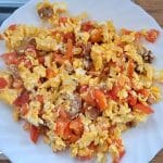 Ideja za zajtrk. razvrkljana jajca