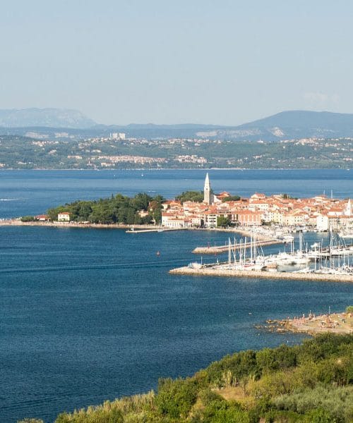 Izola: Dragulj slovenske obale, kjer se preteklost sreča s prihodnostjo