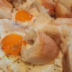 Jajca na oko s kruhom