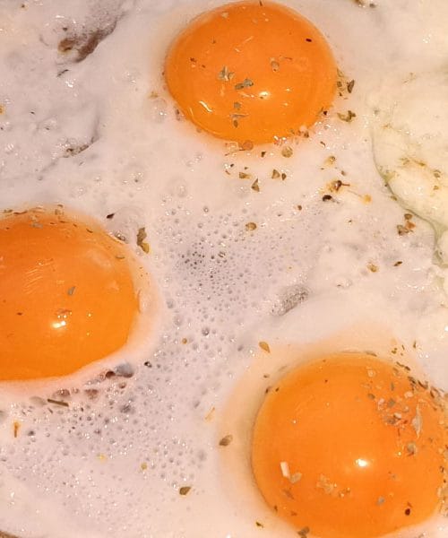 Jajca brez masti, masla ali olja? V voku je mogoče – in zdravo!