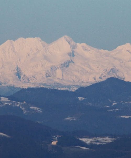 O vzpenjanju na goro in vrhu