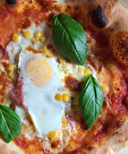 Kdaj gre jajce na pico? Takoj ali nekaj minut pred koncem pečenja?