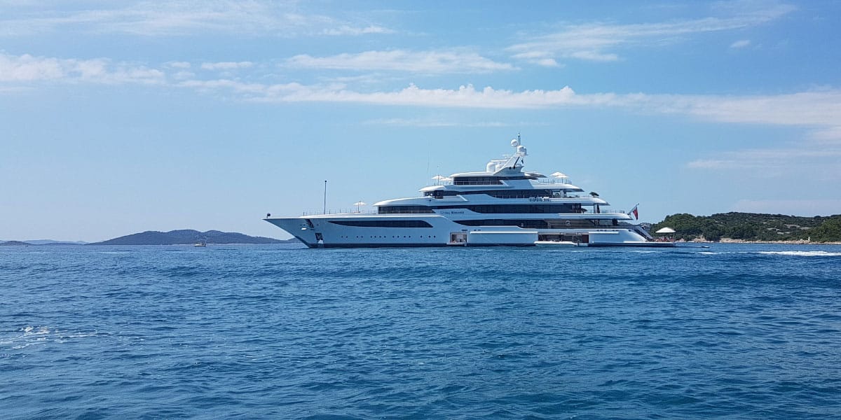 Luksuzna jahta Royal Romance