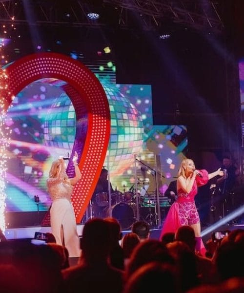 Spektakel ljubezni: Maraaya navdušila z razprodanim koncertom ob dnevu žena