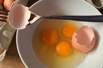 8 prehranskih navad, ki ti skrivaj škodujejo