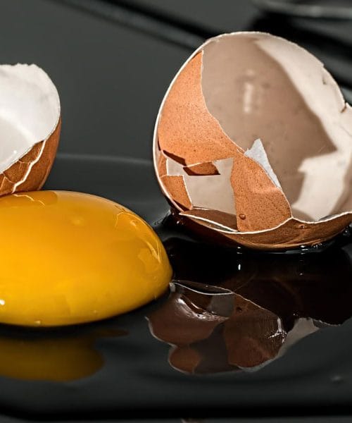 Kako pravilno ločiti beljake od rumenjakov: Skrivnosti profesionalnih kuharjev