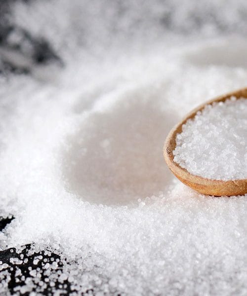 Sol v vodi: Je to zdrav trend ali le nevarna moda?