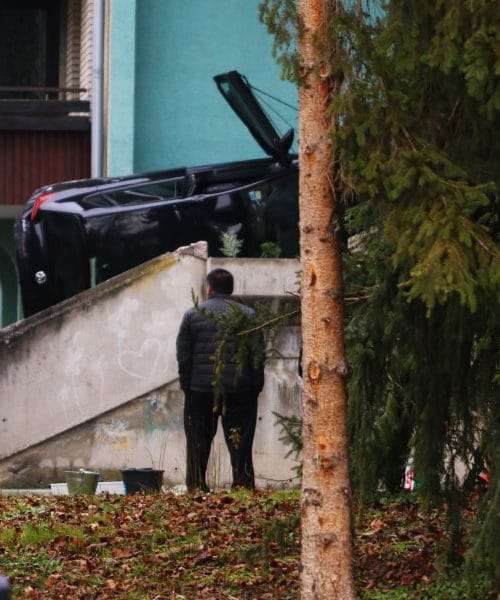 Sklenili boste avtomobilsko zavarovanje? Podrobnosti, ki lahko drago stanejo