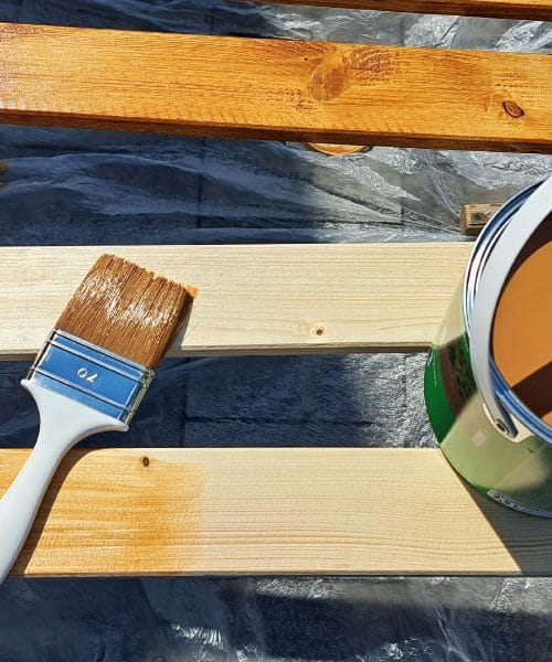 Kako pobarvati les kot mojster: vodnik za domače mojstre, ki hočejo popoln rezultat