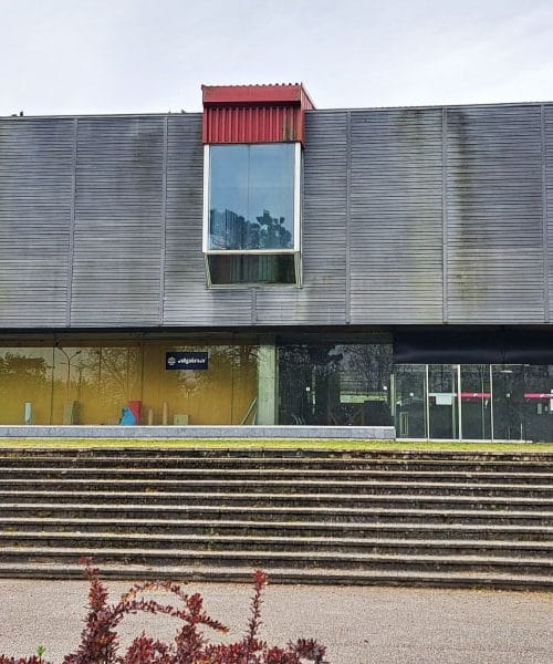 Blagovnica Brežice – spomenik modernizma, ki je postal srce mesta