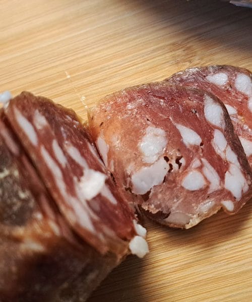 Koliko časa lahko hranimo odprto salamo v hladilniku