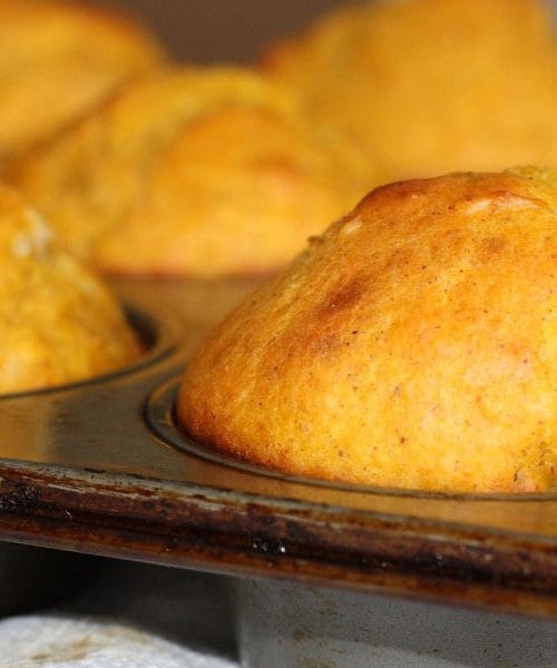 Velikonočni muffini s šunko in sirom – slana ideja, ki reši ostanke prazničnih jedi