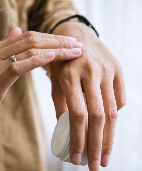 Pomladna nega telesa: Zbudite svojo kožo iz zimskega spanca