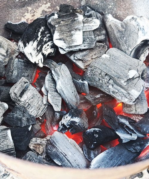 Kako ugotoviti, da oglje še ni pripravljeno za žar?