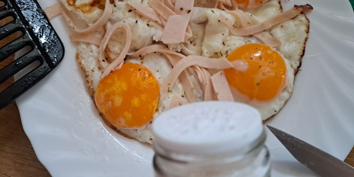 Soljenje jajca na oko